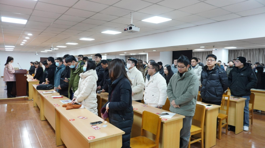 江苏大学成人高等学历继续教育2025级新生开学报到顺利举行2.png