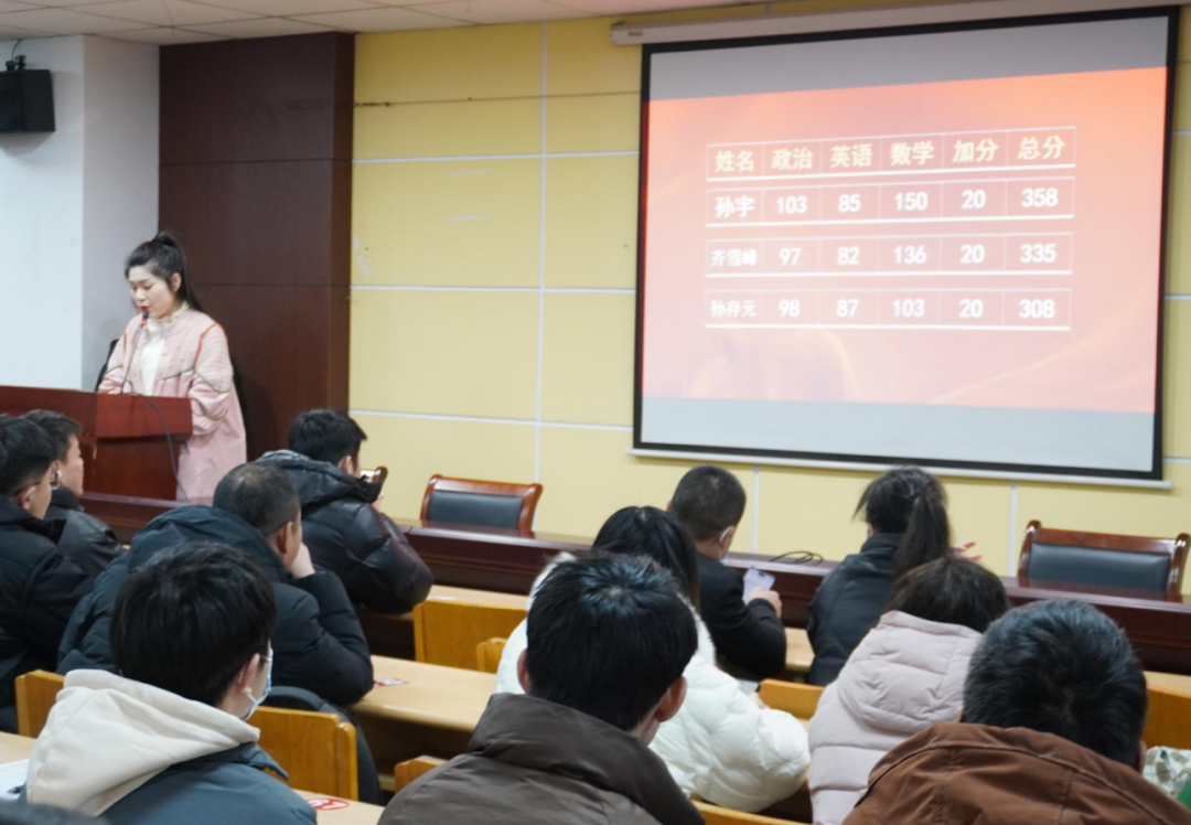 江苏大学成人高等学历继续教育2025级新生开学报到顺利举行4.png